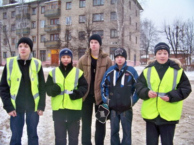 08:25 На дорогах города Шумерли обучающиеся провели профилактический рейд «Дети»